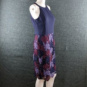 NWT Maggie London Crocheted Lace Dress